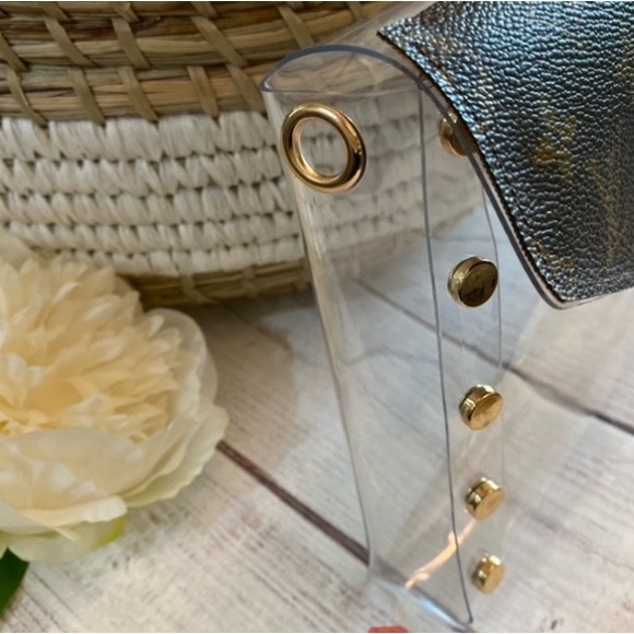 🩷 Large Monogram Stadium Crossbody with Adjustable Strap UPCYCLED 🩷 - Picture 2 of 4